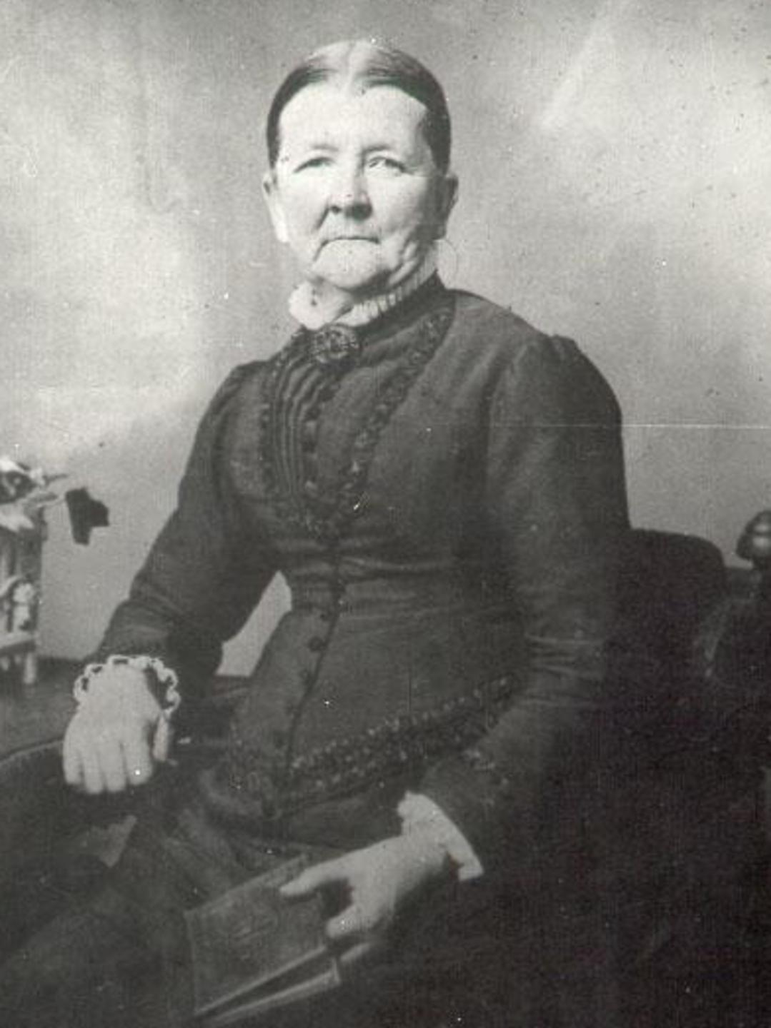 Alice Woodhead (1831 - 1896) Profile